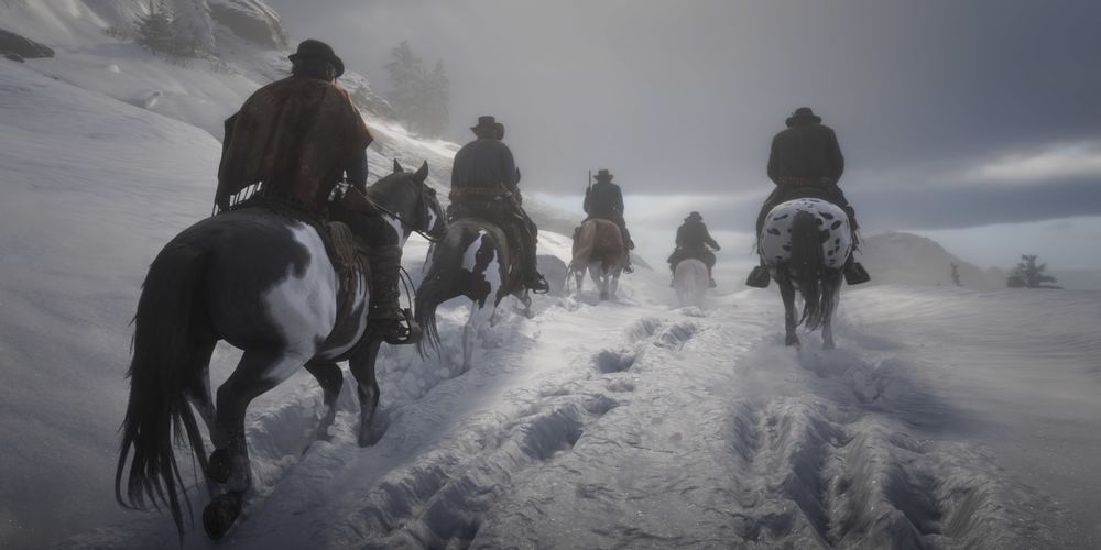 Red Dead Online men on horses